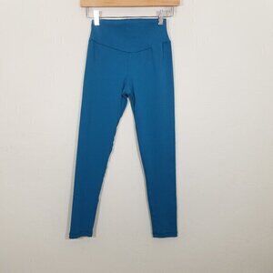 CLS High Rise Leggings Size S